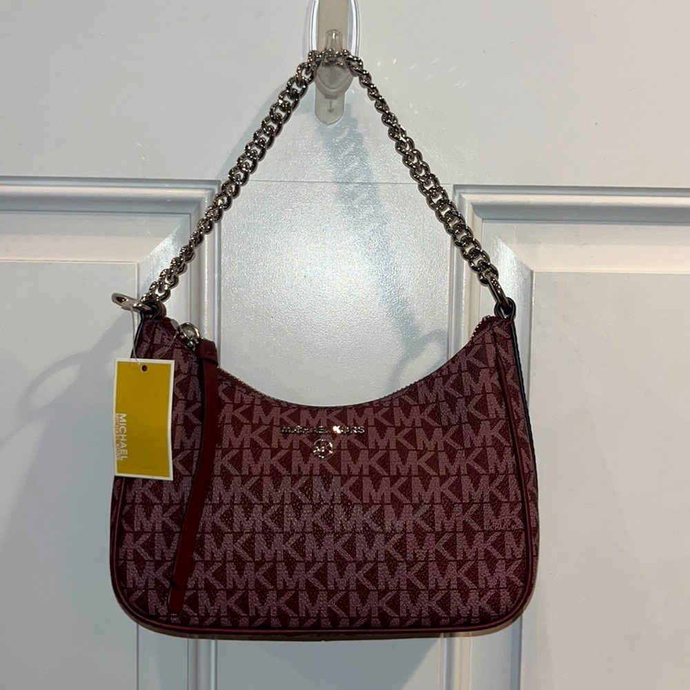 NWT Michael Kors Jet Set Charm in Merlot